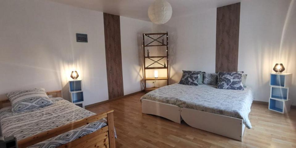 Les Chambres Du Heron Chevillon  外观 照片